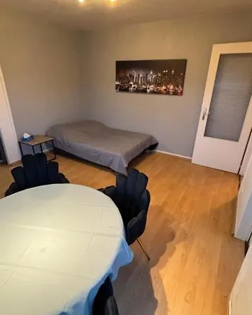 Jules Verne Lägenhet *